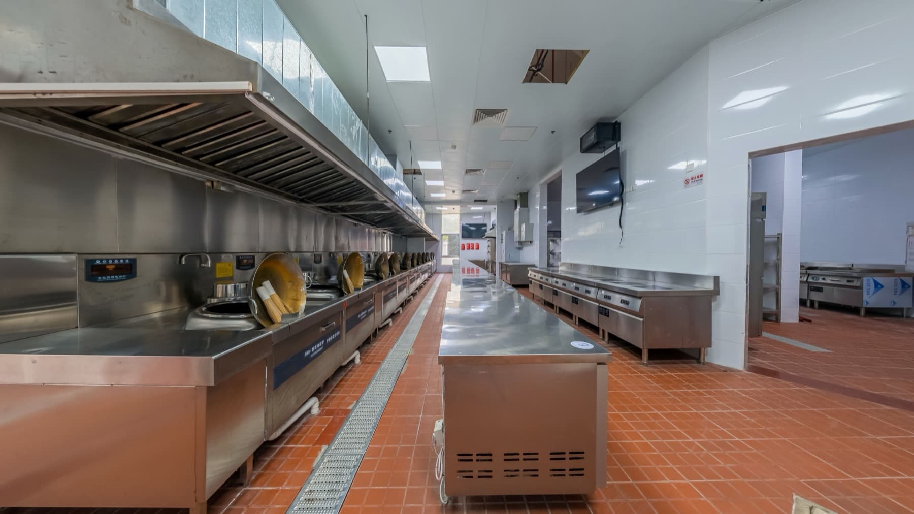 Real stainless steel commercial kitchen equipment